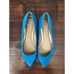 BANANA REPUBLIC Blue Angela Suede Flats Sz 9